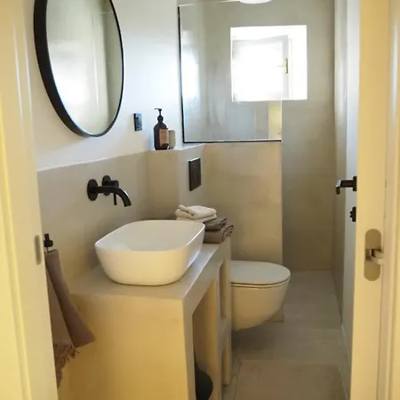 Mi Sestre - Hvar Vrisnik * Jelsa (Hvar)